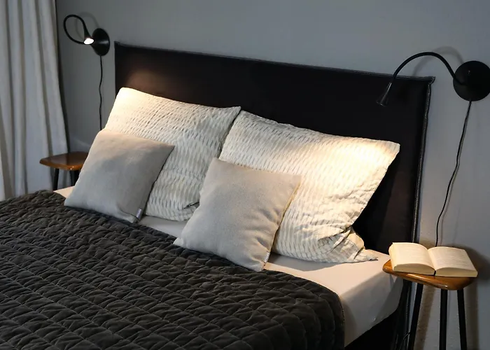 Marhold Apartments